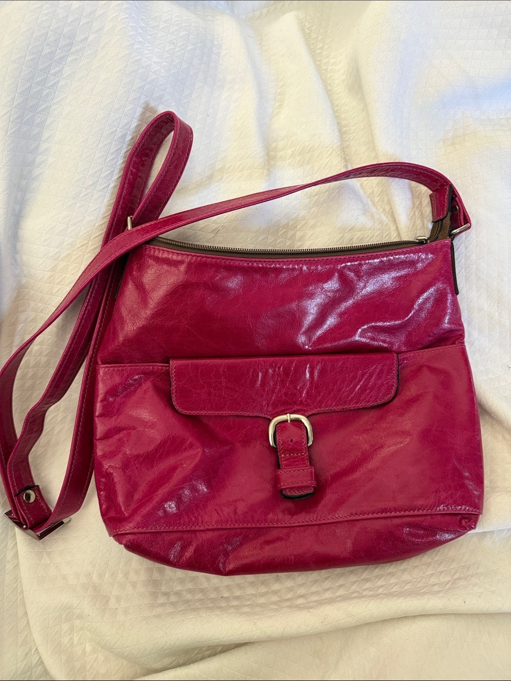 Diagonal Maroquinerie Magenta Pink Leather Crossbody Bag - Handmade in Quebec